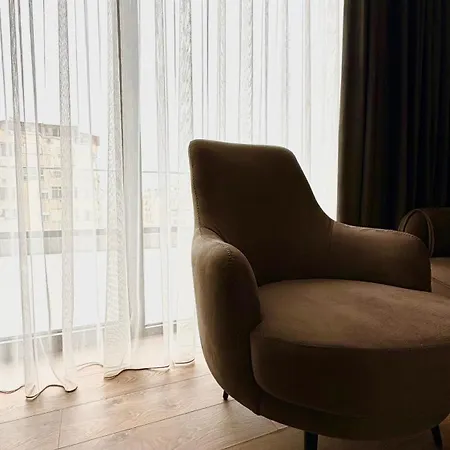 Blue Boutique 1 * Τίρανα