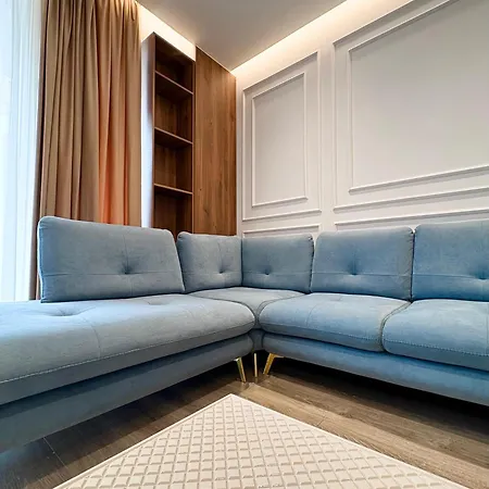 Blue Boutique 1 Τίρανα