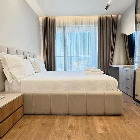 Blue Boutique 1 Тирана