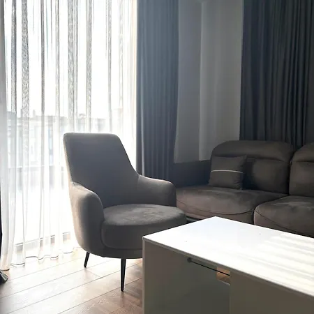 Blue Boutique 1 Тирана